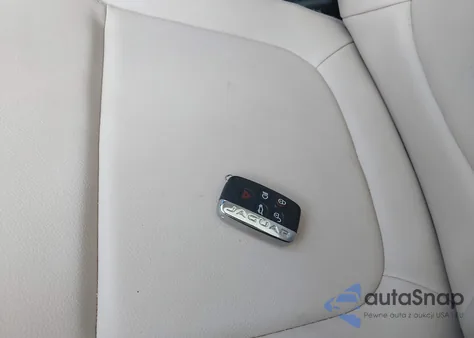 2018 Jaguar F-Pace 25T Premium z USA, uszkodzony, nr VIN SADCJ2FX4JA262923